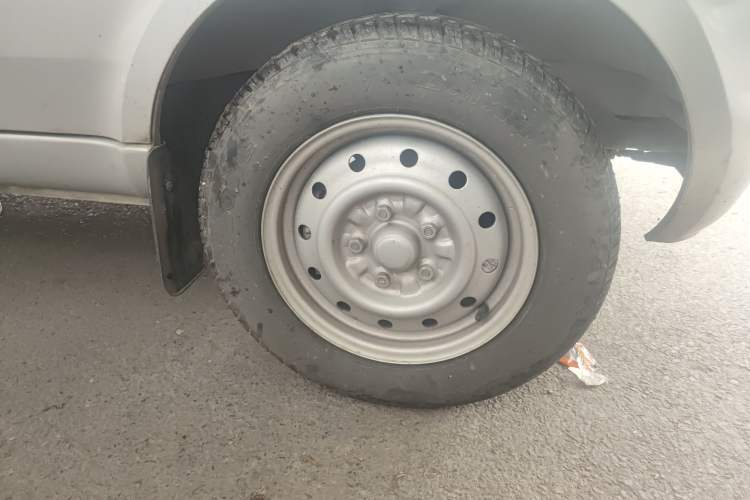 Used Wuling Rongguang 2021 1.5L Extended Basic Version L3C Exterior 4