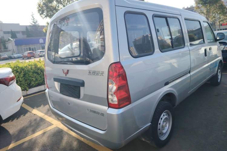 Used Wuling Rongguang 2021 1.5L Extended Basic Version L3C Exterior 4