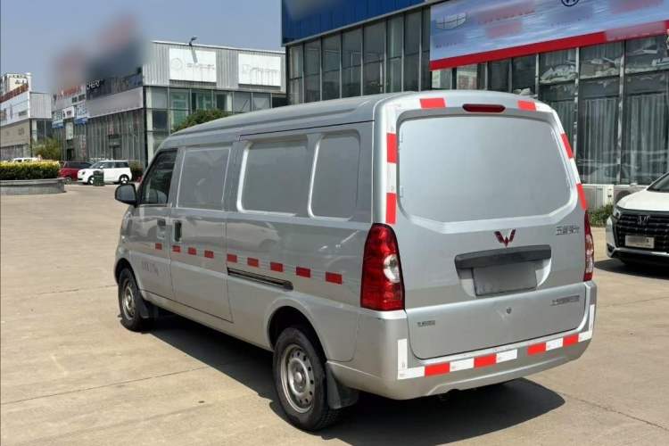 Used Wuling Rongguang 2021 1.5L Extended Basic Enclosed-Window Vehicle 2 Seats L3C Exterior 4