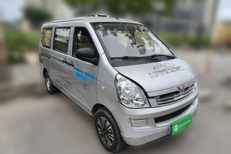 Used Wuling Rongguang 2021 1.2L S Base 7-Seater LSI Front Right 45 Deg
