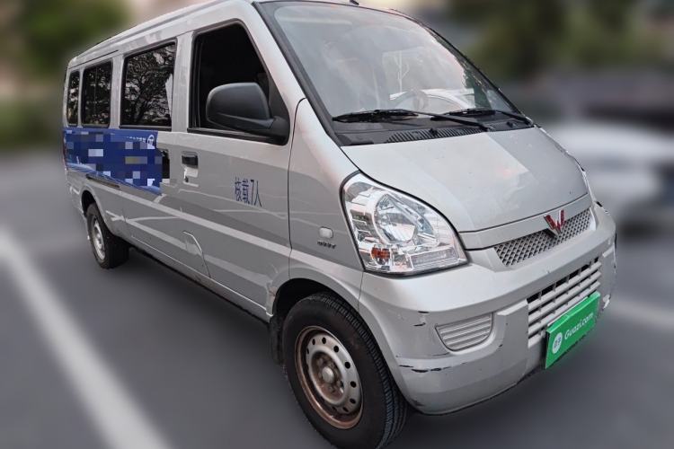 Used Wuling Rongguang 2021 1.5L Extended Basic Version L3C Front Right 45 Deg