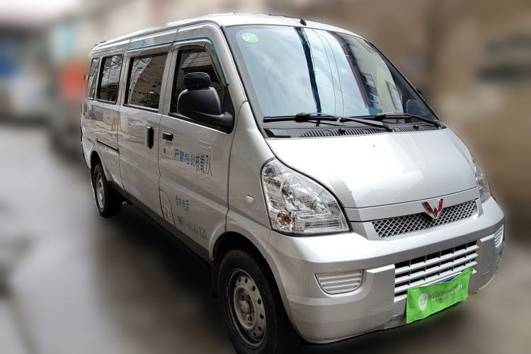 Used Wuling Rongguang 2021 1.5L Extended Standard Model Power-Assist Version LAR Front Right 45 Deg