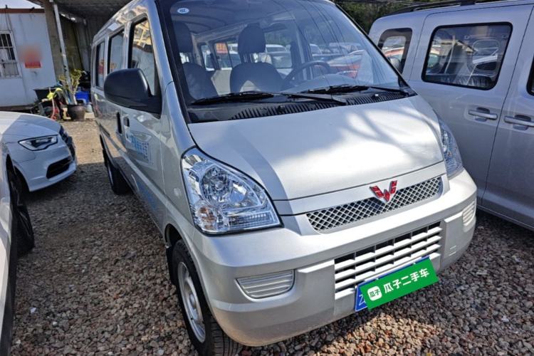 Used Wuling Rongguang 2021 1.5L Extended Basic Model LAR Front Right 45 Deg