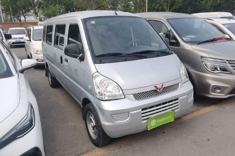 Used Wuling Rongguang 2021 1.5L Extended Basic Model LAR Front Right 45 Deg