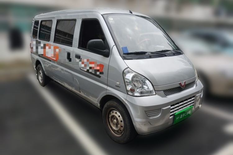 Used Wuling Rongguang 2021 1.5L Extended Basic Version L3C Front Right 45 Deg