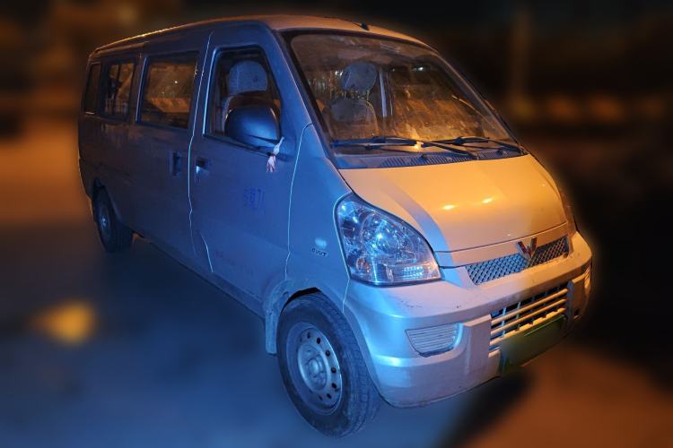 Used Wuling Rongguang 2021 1.5L Extended Standard Version with Power Steering L3C Front Right 45 Deg