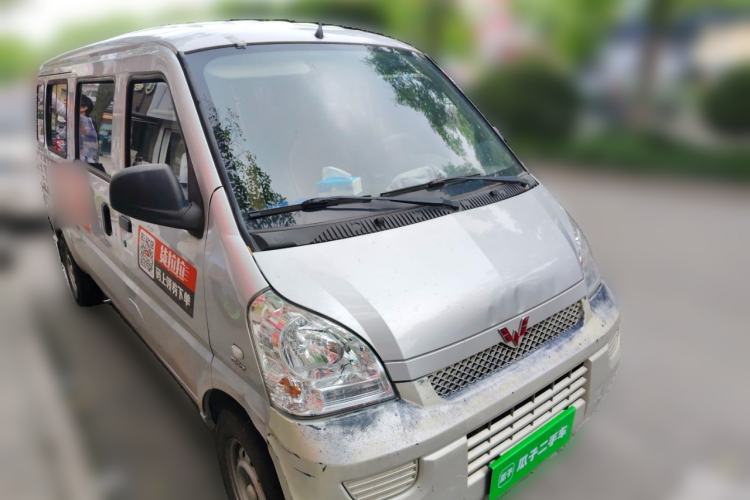 Used Wuling Rongguang 2021 1.5L Extended Basic Version L3C Front Right 45 Deg