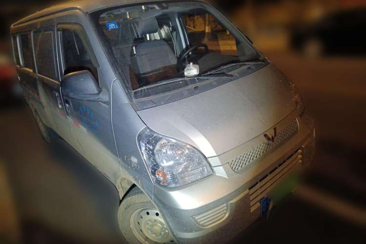 Used Wuling Rongguang 2021 1.5L Extended Basic Enclosed-Window Vehicle 2 Seats L3C Front Right 45 Deg