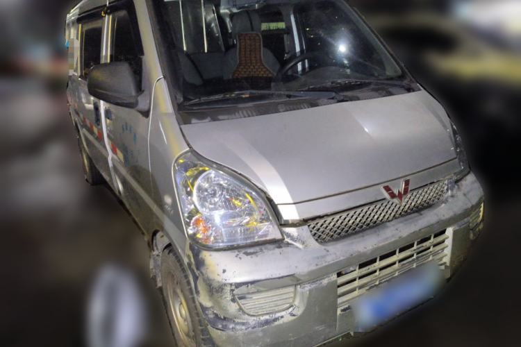 Used Wuling Rongguang 2021 1.5L Extended Basic Window-Sealed 5-Seat L3C Car Front Right 45 Deg