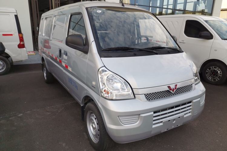Used Wuling Rongguang 2021 1.5L Extended Basic Enclosed-Window Vehicle 2 Seats L3C Front Right 45 Deg