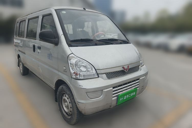 Used Wuling Rongguang 2021 1.5L Extended Basic Version L3C Front Right 45 Deg