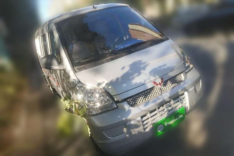 Used Wuling Rongguang 2021 1.5L Extended Basic Window-Sealed 5-Seat L3C Car Front Right 45 Deg