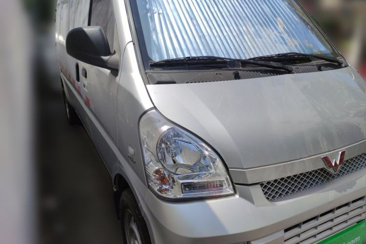 Used Wuling Rongguang 2021 1.5L Extended Standard Version with Air Conditioning – L3C Front Right 45 Deg