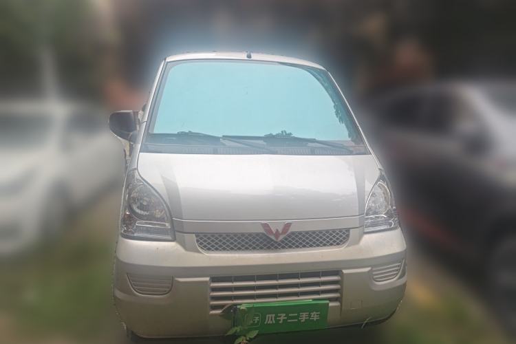 Used Wuling Rongguang 2021 1.5L Extended Basic Window-Sealed 5-Seat L3C Car Front