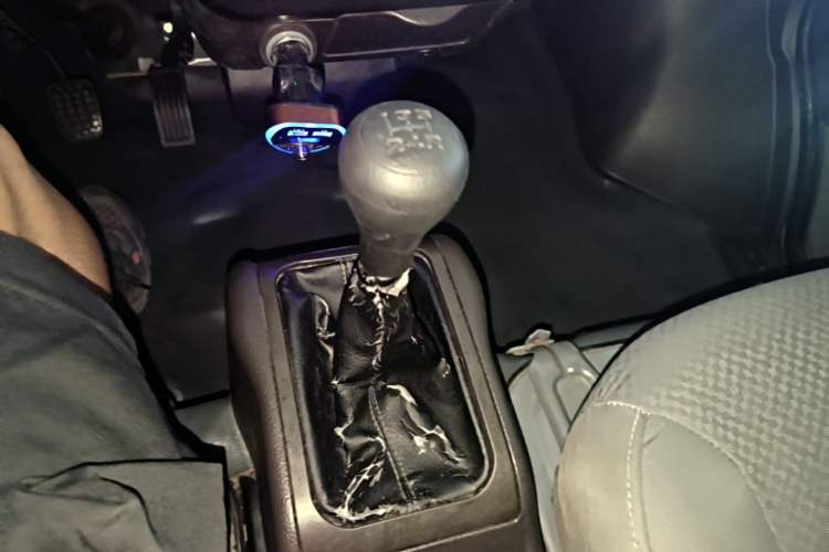 Used Wuling Rongguang 2021 1.5L Extended Basic Version L3C Gear Lever