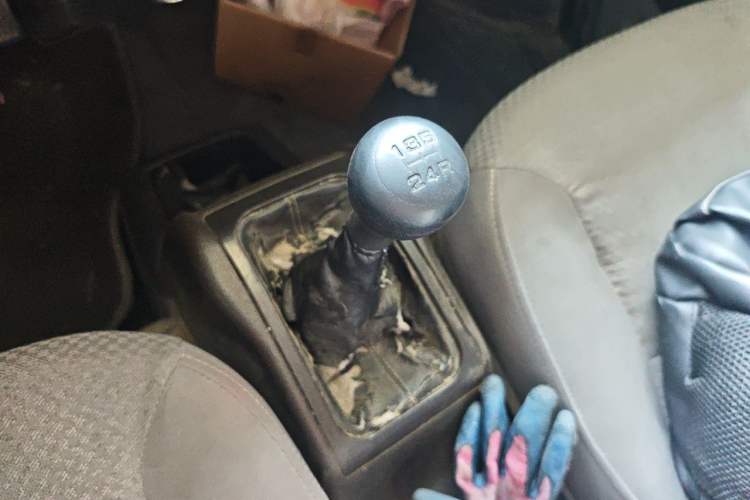 Used Wuling Rongguang 2021 1.5L Extended Basic Enclosed-Window Vehicle 2 Seats L3C Gear Lever