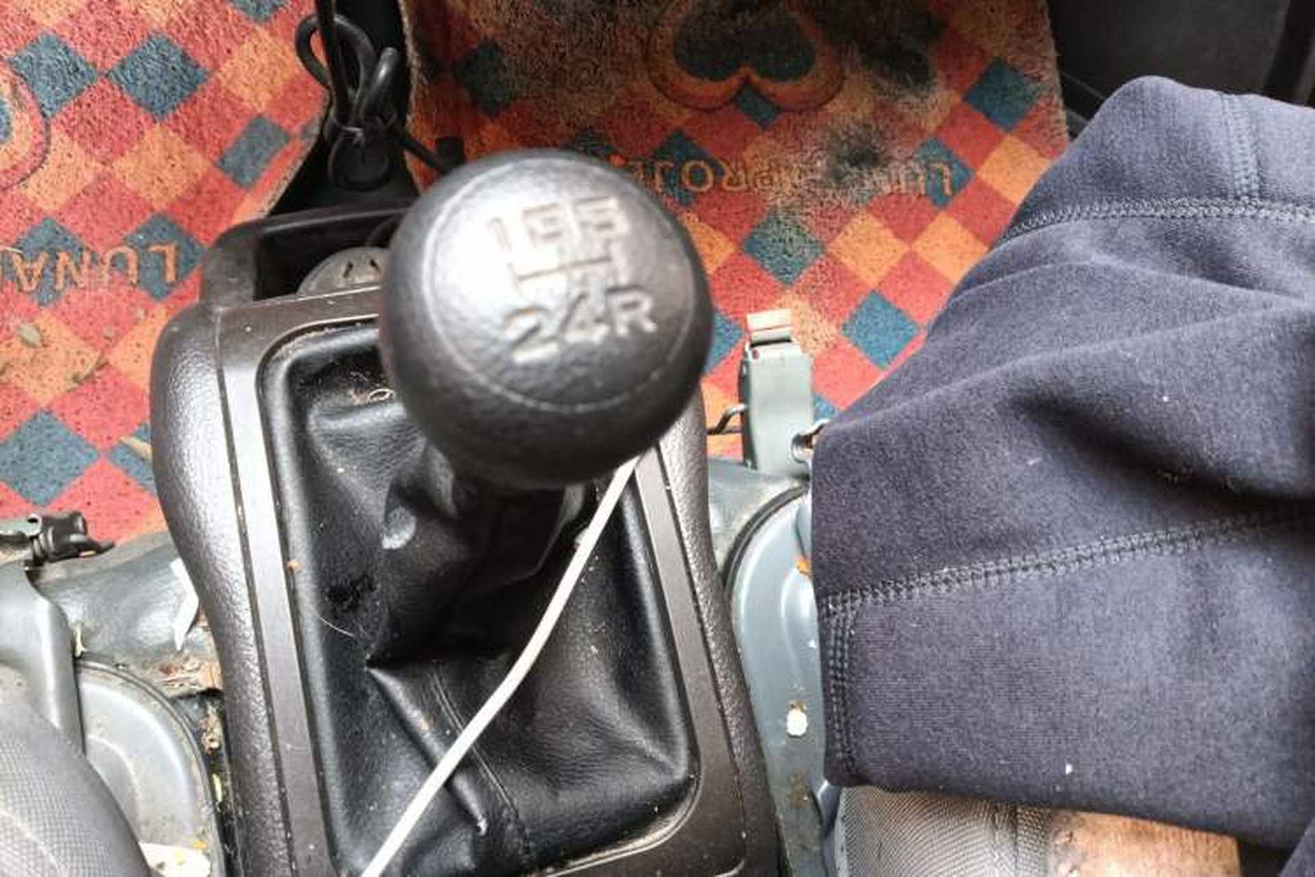 Used Wuling Rongguang 2021 1.5L Extended Basic Enclosed-Window Vehicle 2 Seats L3C Gear Lever