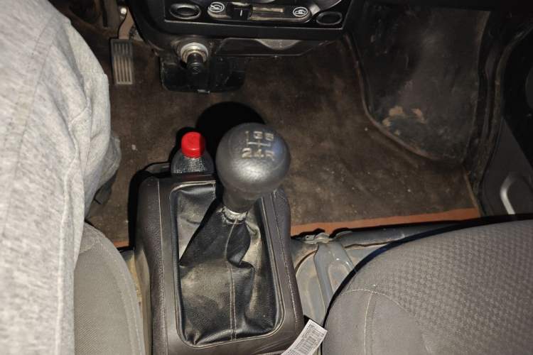 Used Wuling Rongguang 2021 1.5L Extended Basic Version L3C Gear Lever
