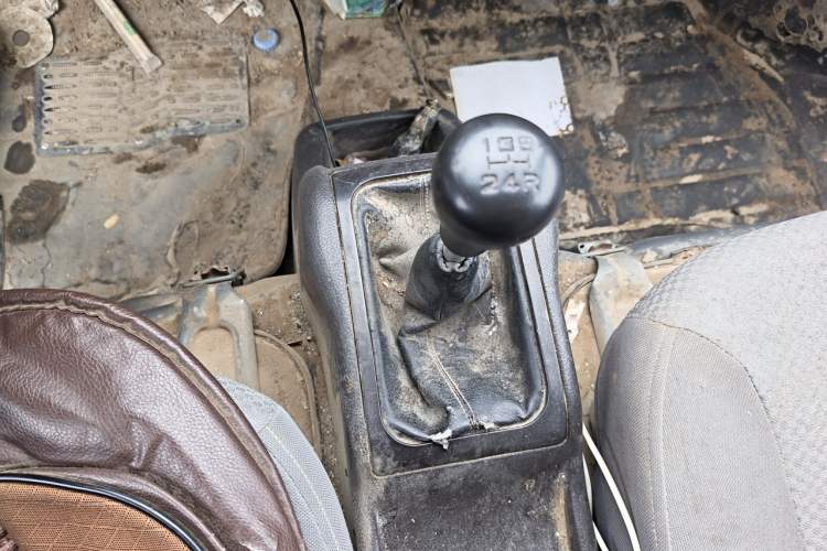 Used Wuling Rongguang 2021 1.5L Extended Basic Enclosed-Window Vehicle 2 Seats L3C Gear Lever