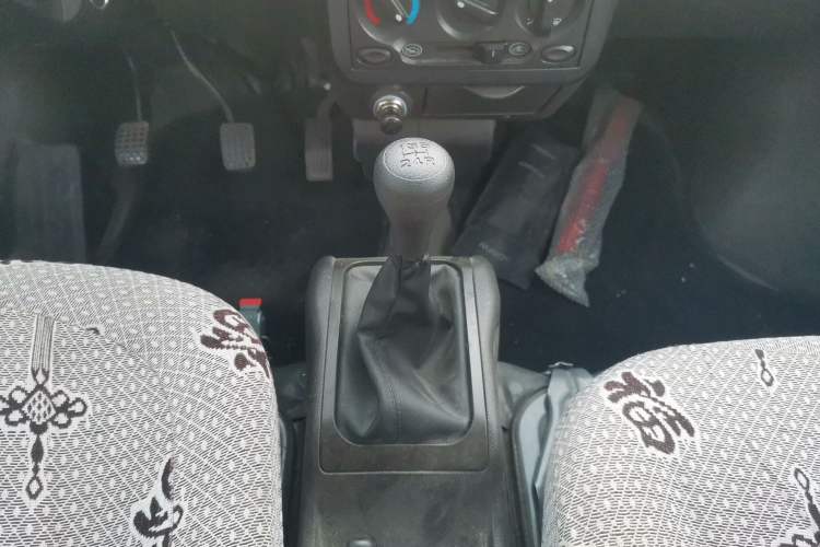 Used Wuling Rongguang 2021 1.5L Extended Basic Version L3C Gear Lever