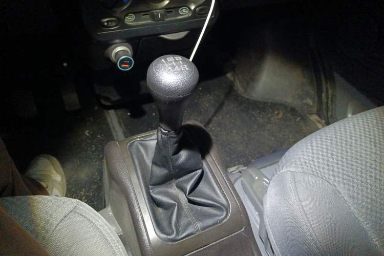 Used Wuling Rongguang 2021 1.5L Extended Basic Enclosed-Window Vehicle 2 Seats L3C Gear Lever