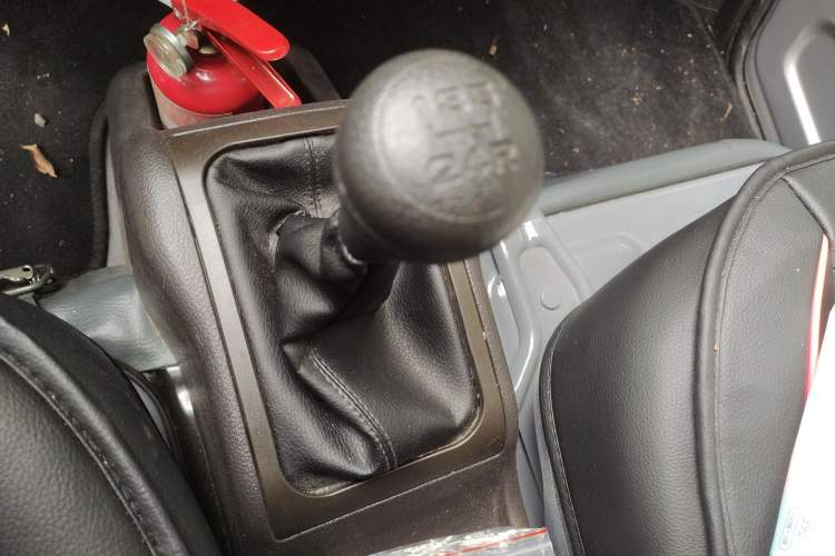 Used Wuling Rongguang 2021 1.5L Extended Basic Version L3C Gear Lever