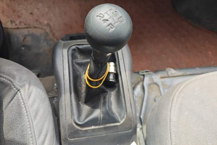 Used Wuling Rongguang 2021 1.5L Extended Basic Enclosed-Window Vehicle 2 Seats L3C Gear Lever