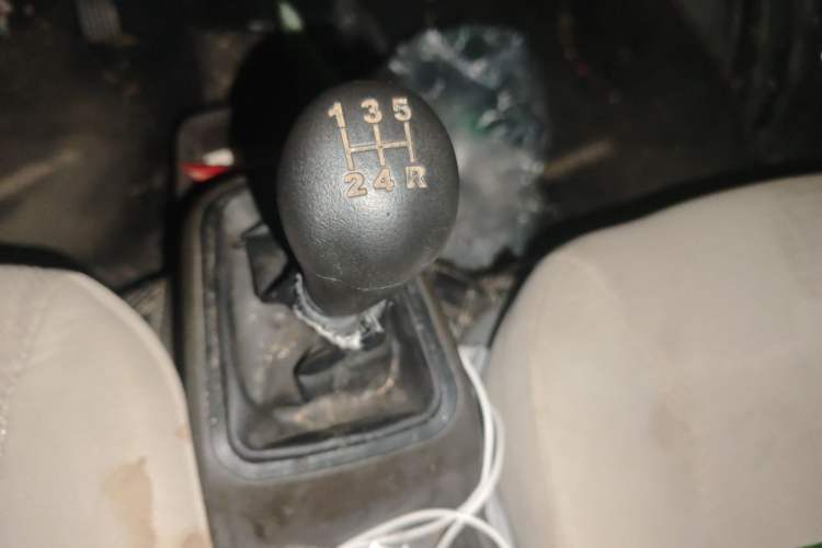 Used Wuling Rongguang 2021 1.2L S Base 7-Seater LSI Gear Lever