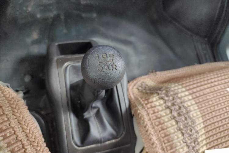 Used Wuling Rongguang 2021 1.5L Extended Basic Version L3C Gear Lever
