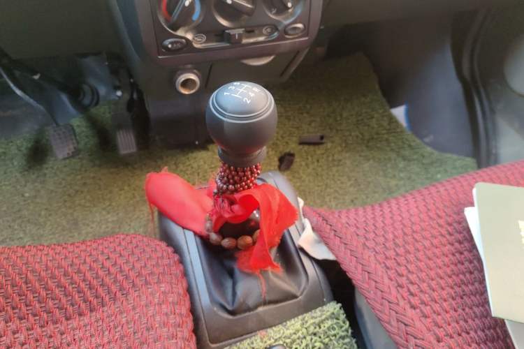 Used Wuling Rongguang 2021 1.5L Extended Standard Model Enclosed-Window Vehicle, Air-Conditioned Version, 5-seater LAR Gear Lever