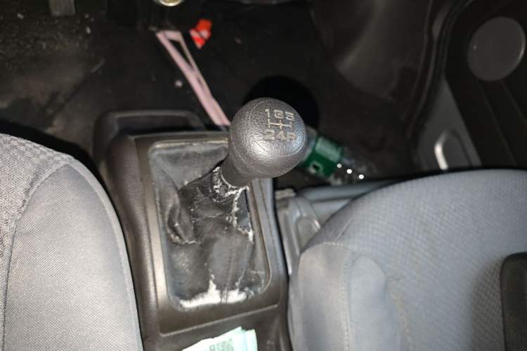 Used Wuling Rongguang 2021 1.5L Extended Basic Enclosed-Window Vehicle 2 Seats L3C Gear Lever