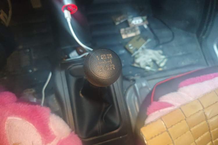 Used Wuling Rongguang 2021 1.5L Extended Basic Window-Sealed 5-Seat L3C Car Gear Lever