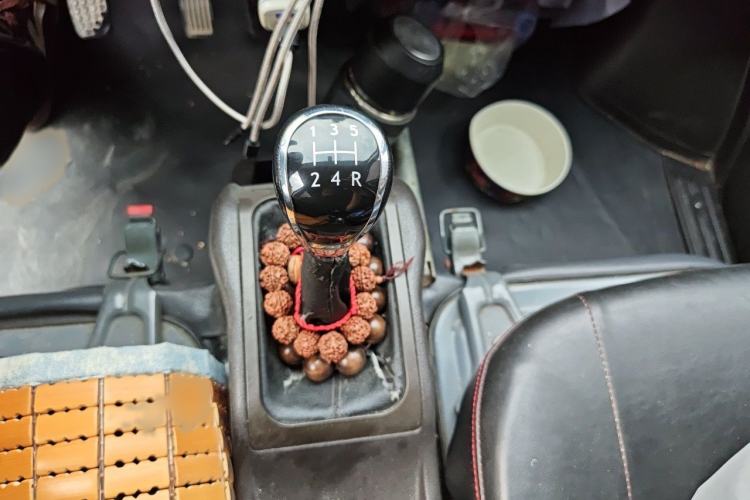 Used Wuling Rongguang 2021 1.5L Extended Standard Version with Air Conditioning – L3C Gear Lever
