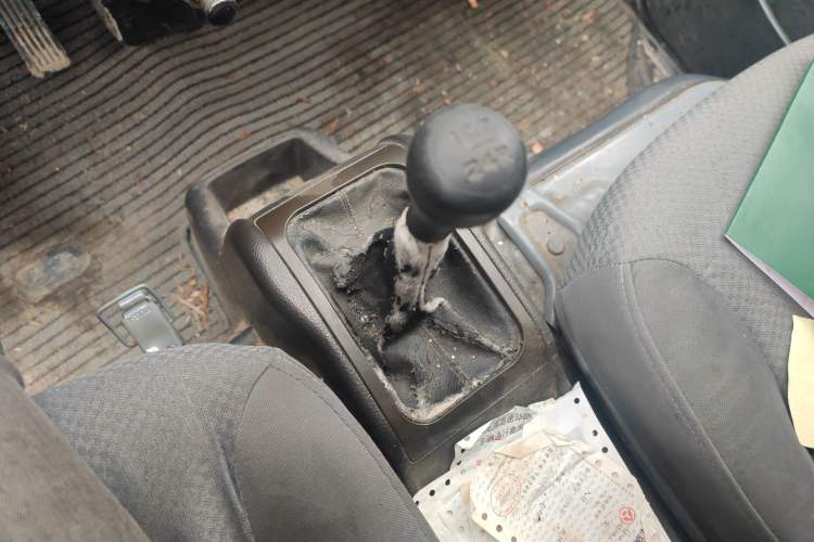 Used Wuling Rongguang 2021 1.5L Extended Standard Version with Power Steering L3C Gear Lever