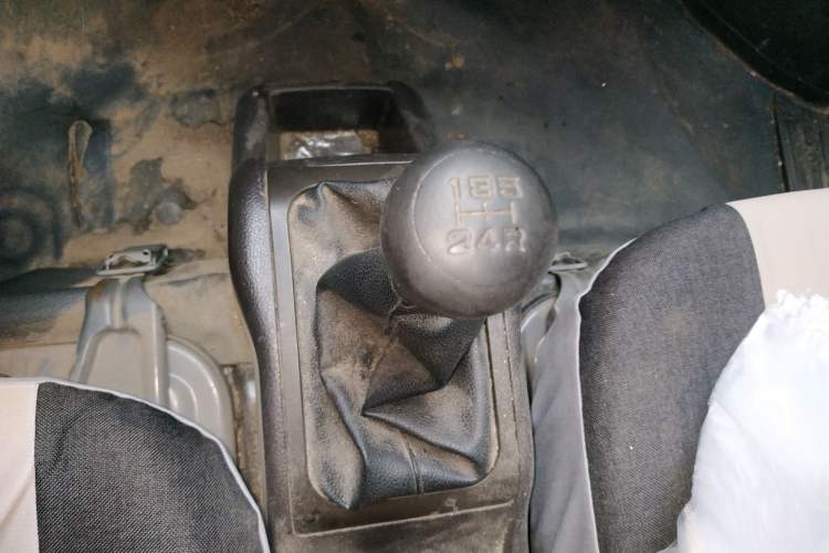 Used Wuling Rongguang 2021 1.5L Extended Basic Enclosed-Window Vehicle 2 Seats L3C Gear Lever