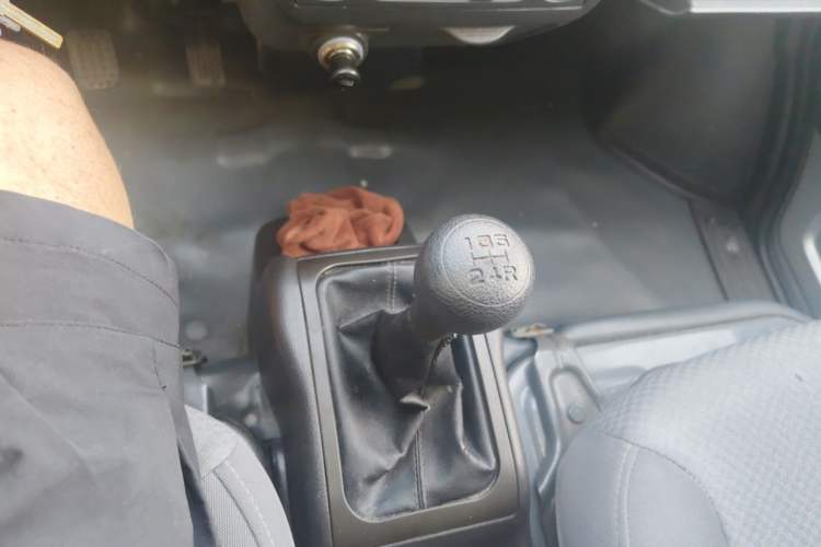 Used Wuling Rongguang 2021 1.5L Extended Basic Enclosed-Window Vehicle 2 Seats L3C Gear Lever