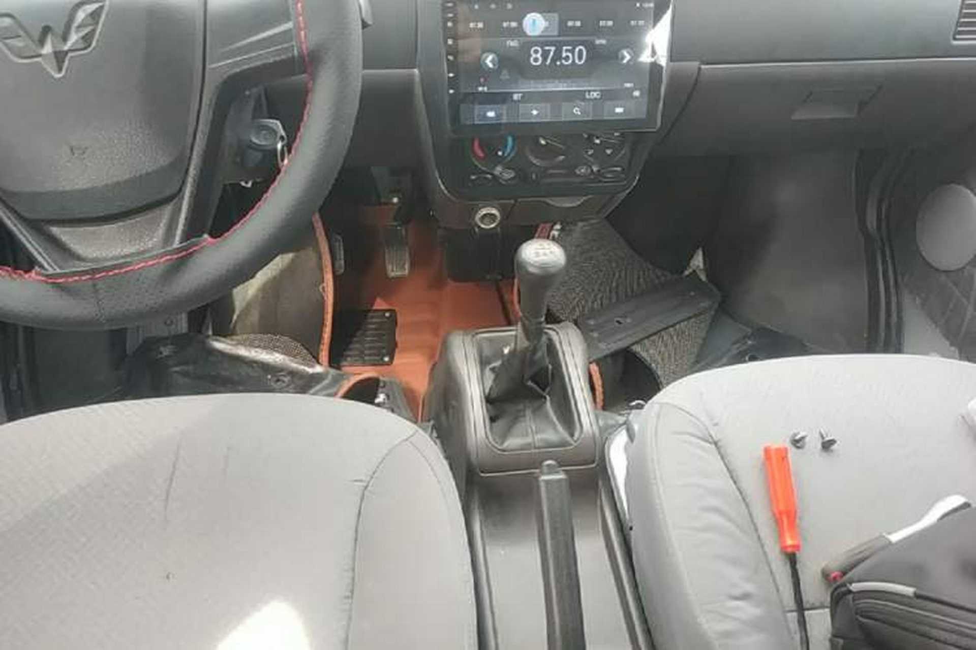 Used Wuling Rongguang 2021 1.5L Extended Basic Version L3C Gear Lever