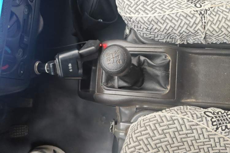 Used Wuling Rongguang 2021 1.5L Extended Standard-Size Window-Sealed Vehicle Air-Conditioned 2-Seater L3C Gear Lever