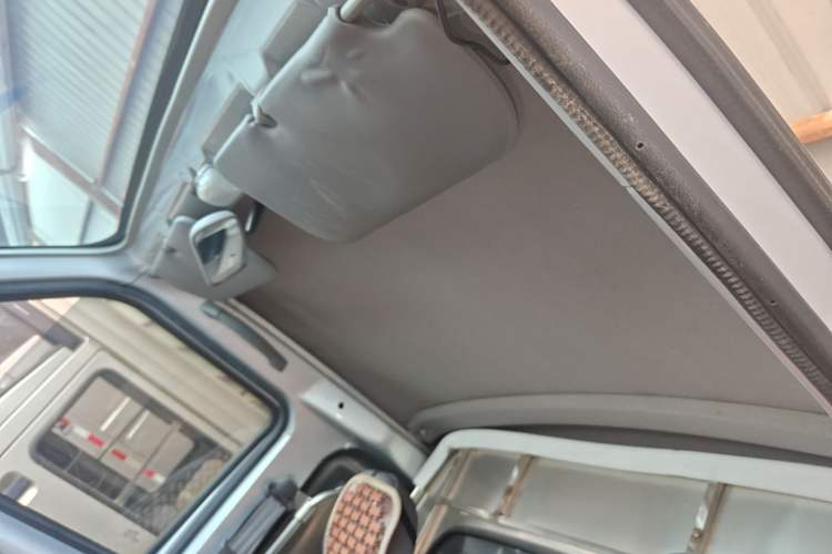 Used Wuling Rongguang 2021 1.5L Extended Basic Enclosed-Window Vehicle 2 Seats L3C Headliner