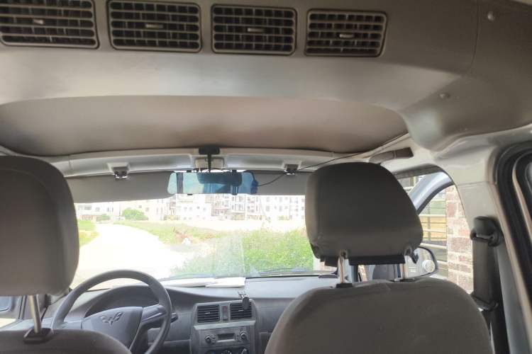 Used Wuling Rongguang 2021 1.5L Extended Standard Version with Air Conditioning – L3C Headliner