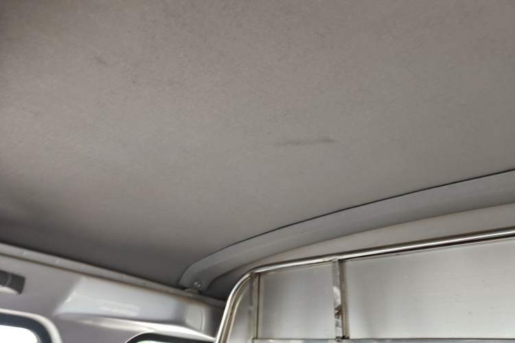 Used Wuling Rongguang 2021 1.5L Extended Basic Enclosed-Window Vehicle 2 Seats L3C Headliner