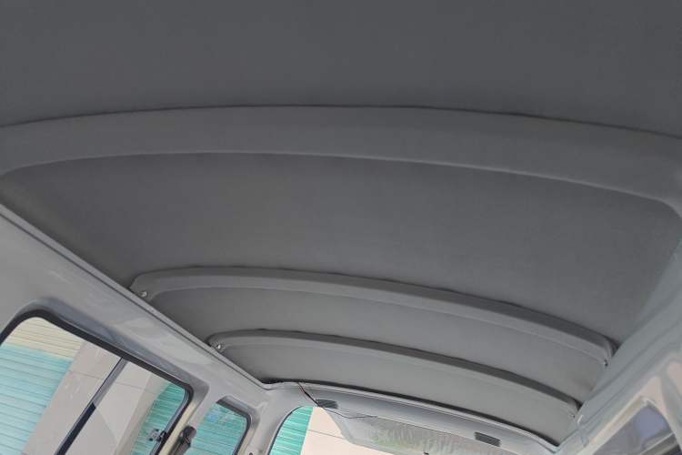Used Wuling Rongguang 2021 1.5L Extended Standard Version with Air Conditioning – L3C Headliner