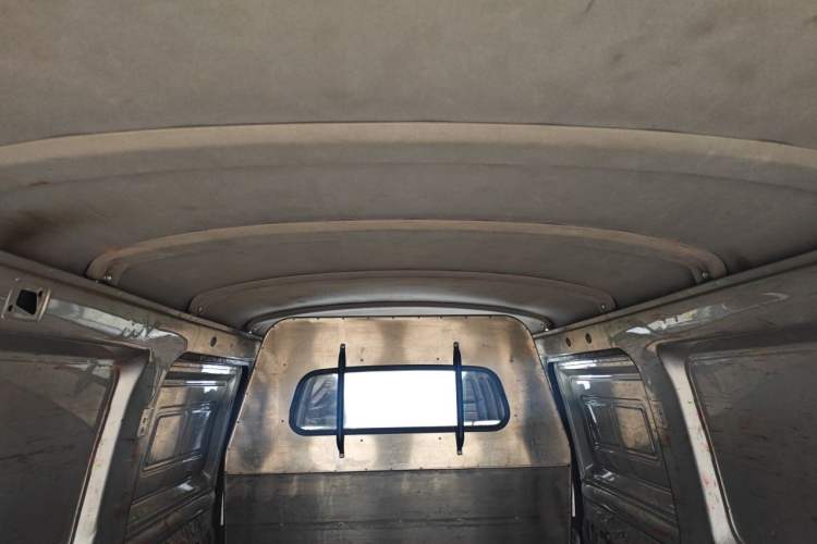 Used Wuling Rongguang 2021 1.5L Extended Basic Enclosed-Window Vehicle 2 Seats L3C Headliner
