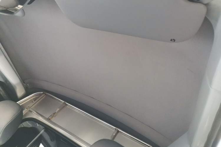 Used Wuling Rongguang 2021 1.5L Extended Basic Enclosed-Window Vehicle 2 Seats L3C Headliner