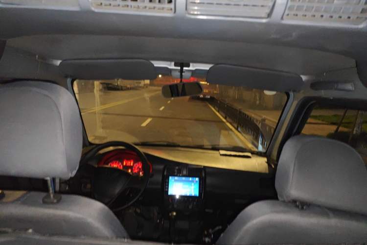 Used Wuling Rongguang 2021 1.5L Extended Standard Version with Air Conditioning – L3C Headliner