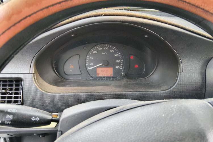Used Wuling Rongguang 2021 1.5L Extended Standard-Size Window-Sealed Car Air-Conditioned Version 5 Seats L3C Instrument Cluster