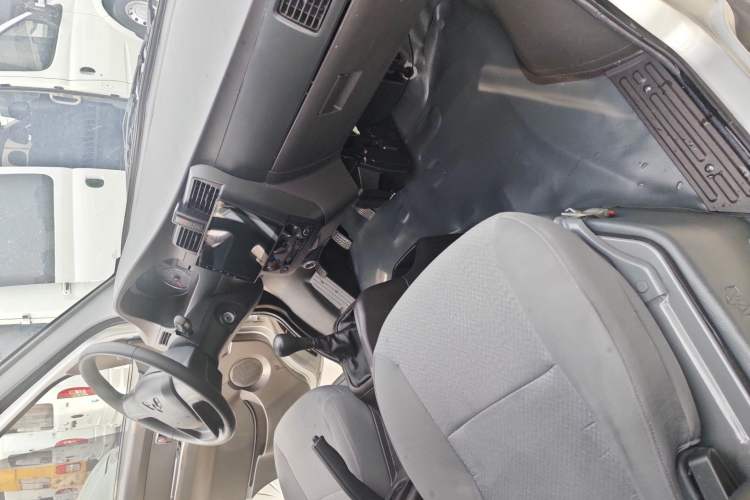 Used Wuling Rongguang 2021 1.5L Extended Basic Version L3C Interior 3
