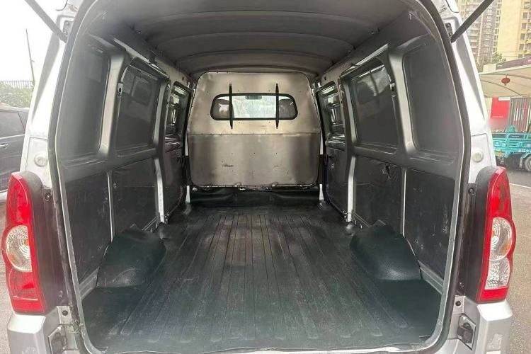 Used Wuling Rongguang 2021 1.5L Extended Basic Enclosed-Window Vehicle 2 Seats L3C Interior 3