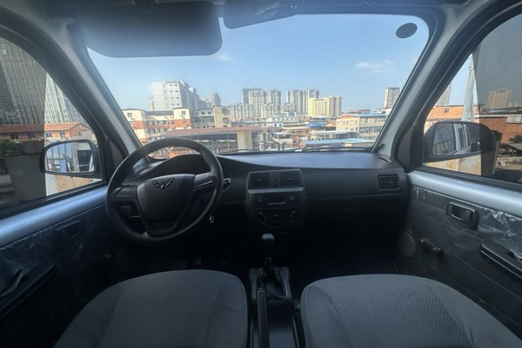 Used Wuling Rongguang 2021 1.5L Extended Basic Version L3C Interior 4