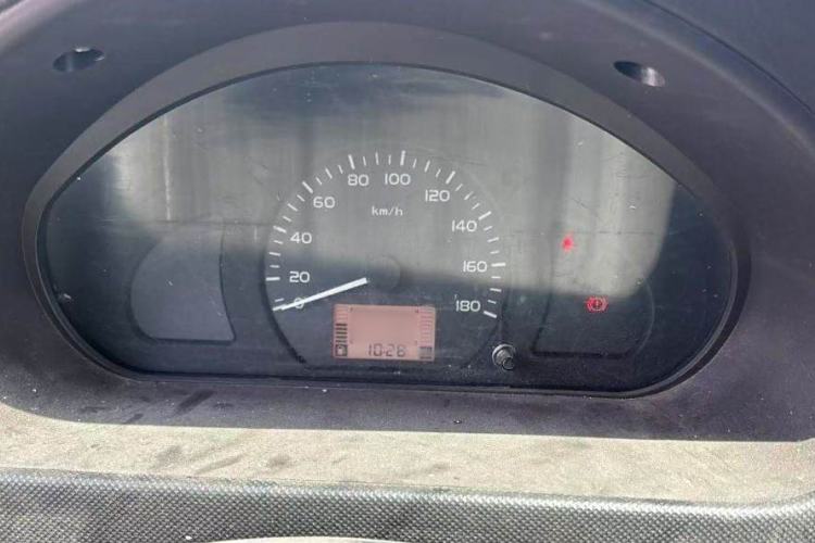 Used Wuling Rongguang 2021 1.5L Extended Basic Enclosed-Window Vehicle 2 Seats L3C Interior 4